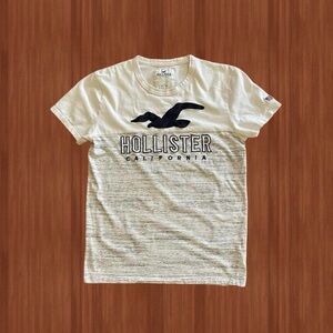 Hollister USA Flag Logo Tee - Size S